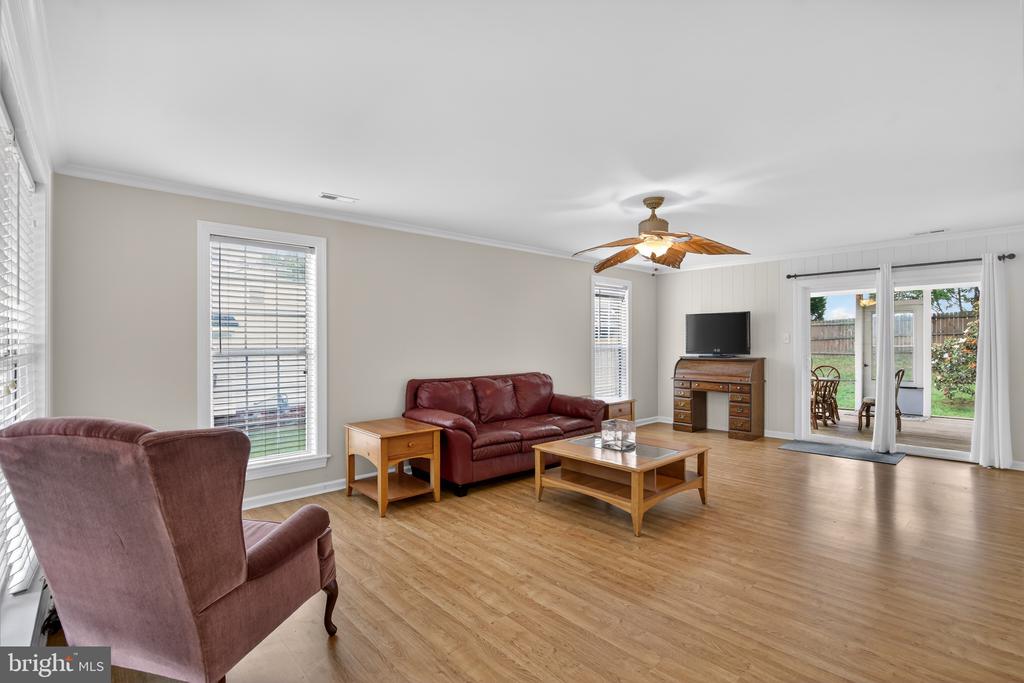 6404 WILLOW POND DR, FREDERICKSBURG, Virginia 22407, 3 Bedrooms Bedrooms, ,2 BathroomsBathrooms,Residential,6404 WILLOW POND DR,VASP2042706 MLS # VASP2042706