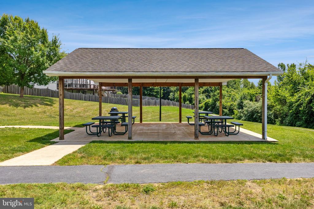 581 WINDERMERE DR, CULPEPER, Virginia 22701, 5 Bedrooms Bedrooms, ,4 BathroomsBathrooms,Residential,581 WINDERMERE DR,VACU2013458 MLS # VACU2013458 581 WINDERMERE DR, CULPEPER, Virginia 22701, 5 Bedrooms Bedrooms, ,4 BathroomsBathrooms,Residential,581 WINDERMERE DR,VACU2013458 MLS # VACU2013458