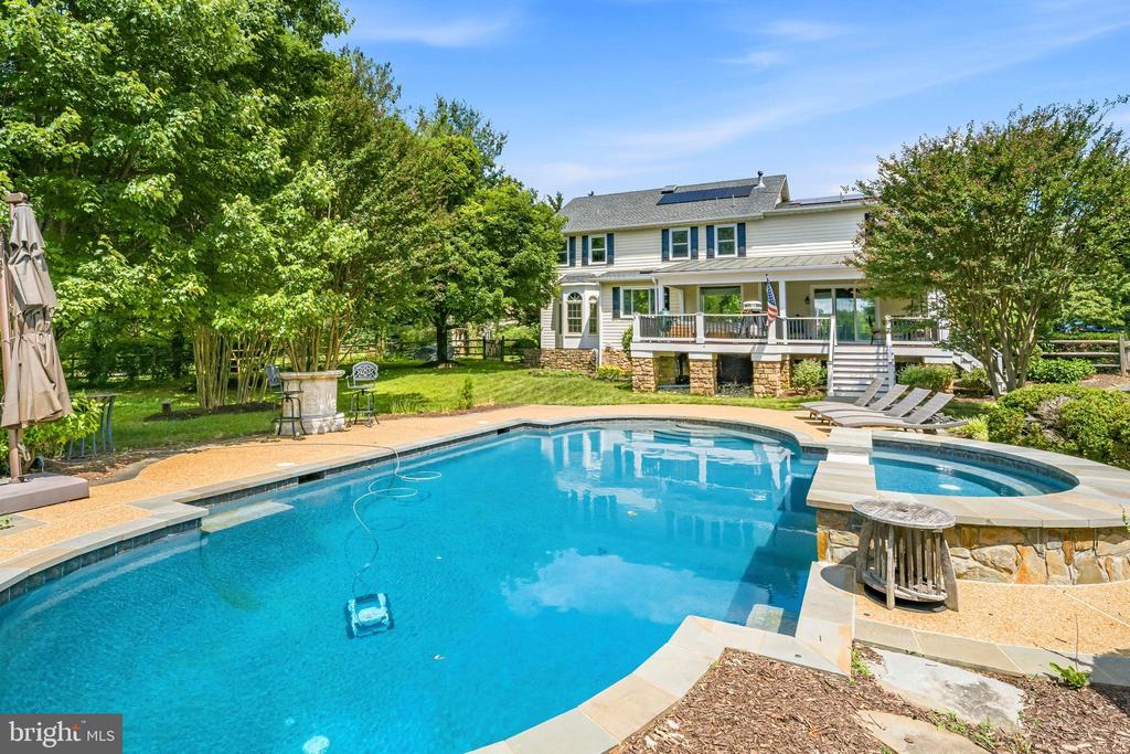 7203 LEETON CT, WARRENTON, Virginia 20186, 4 Bedrooms Bedrooms, ,4 BathroomsBathrooms,Residential,7203 LEETON CT,VAFQ2022358 MLS # VAFQ2022358 7203 LEETON CT, WARRENTON, Virginia 20186, 4 Bedrooms Bedrooms, ,4 BathroomsBathrooms,Residential,7203 LEETON CT,VAFQ2022358 MLS # VAFQ2022358