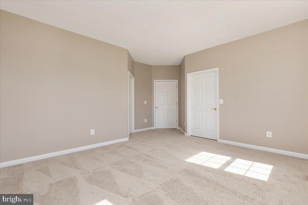 1117 VIRGINIA AVE, CULPEPER, Virginia 22701, 4 Bedrooms Bedrooms, ,3 BathroomsBathrooms,Residential,1117 VIRGINIA AVE,VACU2013876 MLS # VACU2013876