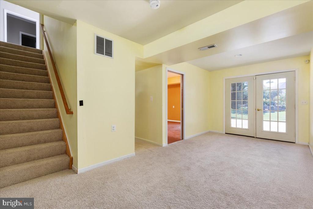 1117 VIRGINIA AVE, CULPEPER, Virginia 22701, 4 Bedrooms Bedrooms, ,3 BathroomsBathrooms,Residential,1117 VIRGINIA AVE,VACU2013876 MLS # VACU2013876