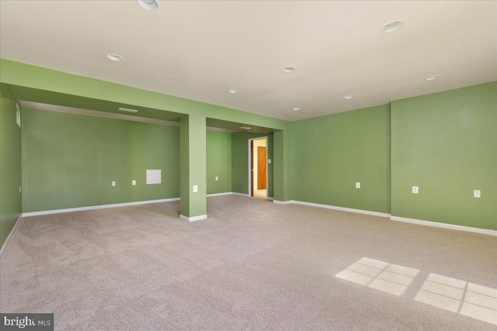 1117 VIRGINIA AVE, CULPEPER, Virginia 22701, 4 Bedrooms Bedrooms, ,3 BathroomsBathrooms,Residential,1117 VIRGINIA AVE,VACU2013876 MLS # VACU2013876