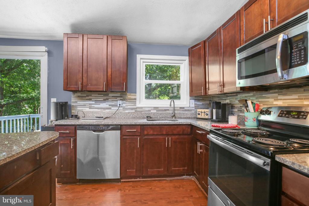 218 MUSKET LN, LOCUST GROVE, Virginia 22508, 2 Bedrooms Bedrooms, ,1 BathroomBathrooms,Residential,218 MUSKET LN,VAOR2014362 MLS # VAOR2014362