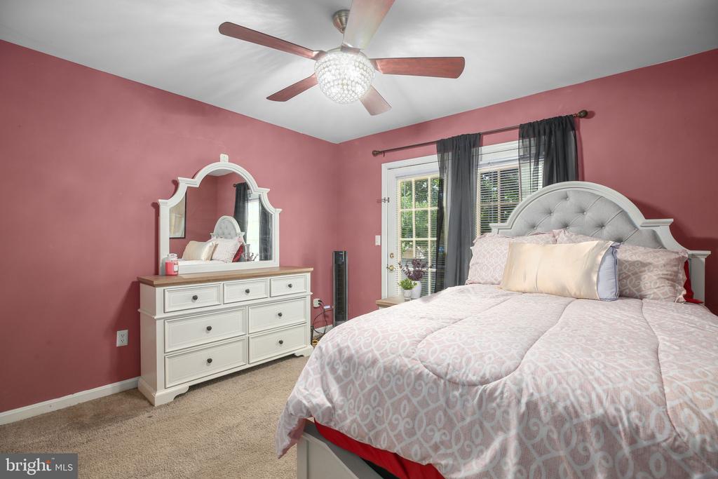 218 MUSKET LN, LOCUST GROVE, Virginia 22508, 2 Bedrooms Bedrooms, ,1 BathroomBathrooms,Residential,218 MUSKET LN,VAOR2014362 MLS # VAOR2014362