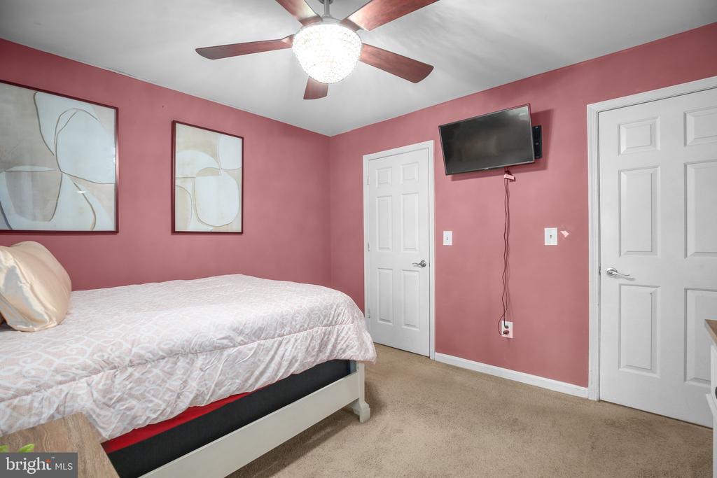 218 MUSKET LN, LOCUST GROVE, Virginia 22508, 2 Bedrooms Bedrooms, ,1 BathroomBathrooms,Residential,218 MUSKET LN,VAOR2014362 MLS # VAOR2014362