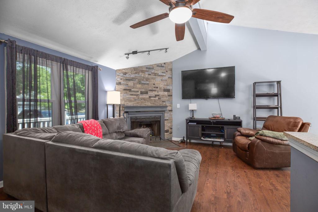218 MUSKET LN, LOCUST GROVE, Virginia 22508, 2 Bedrooms Bedrooms, ,1 BathroomBathrooms,Residential,218 MUSKET LN,VAOR2014362 MLS # VAOR2014362
