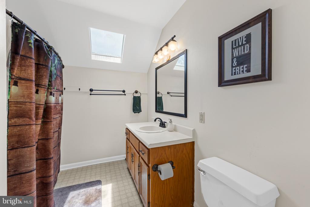 164 OLIVER LN, RUCKERSVILLE, Virginia 22968, 3 Bedrooms Bedrooms, ,2 BathroomsBathrooms,Residential,164 OLIVER LN,VAGR2000870 MLS # VAGR2000870
