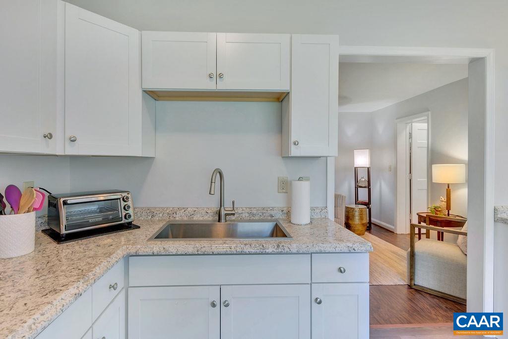 207 DOUGLAS AVE, CHARLOTTESVILLE, Virginia 22902, 6 Bedrooms Bedrooms, ,4 BathroomsBathrooms,Residential,Five Petals,207 DOUGLAS AVE,675173 MLS # 675173 207 DOUGLAS AVE, CHARLOTTESVILLE, Virginia 22902, 6 Bedrooms Bedrooms, ,4 BathroomsBathrooms,Residential,Five Petals,207 DOUGLAS AVE,675173 MLS # 675173