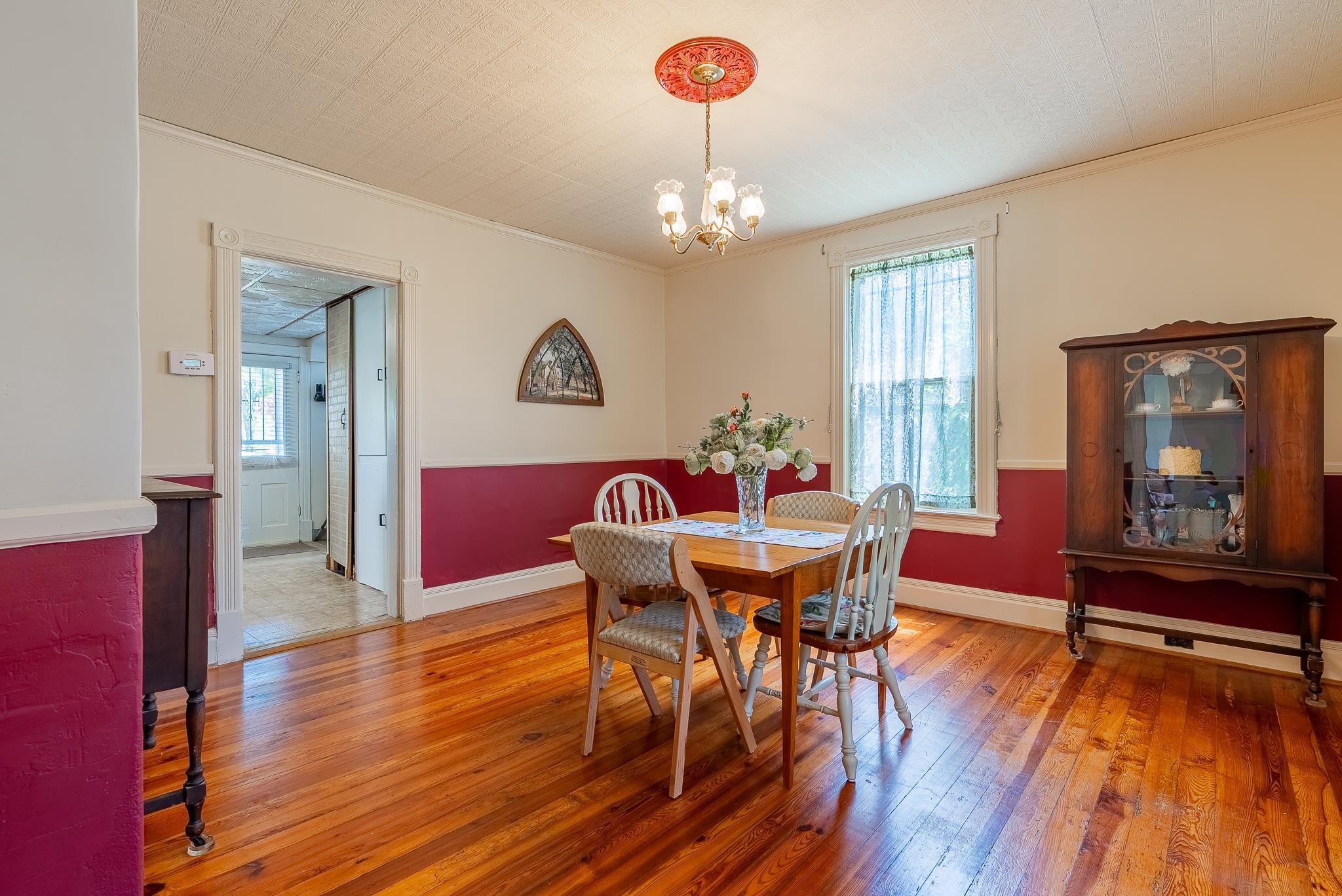 300 BROAD ST, BRIDGEWATER, Virginia 22812, 3 Bedrooms Bedrooms, ,1 BathroomBathrooms,Residential,300 BROAD ST,678121 MLS # 678121 300 BROAD ST, BRIDGEWATER, Virginia 22812, 3 Bedrooms Bedrooms, ,1 BathroomBathrooms,Residential,300 BROAD ST,678121 MLS # 678121