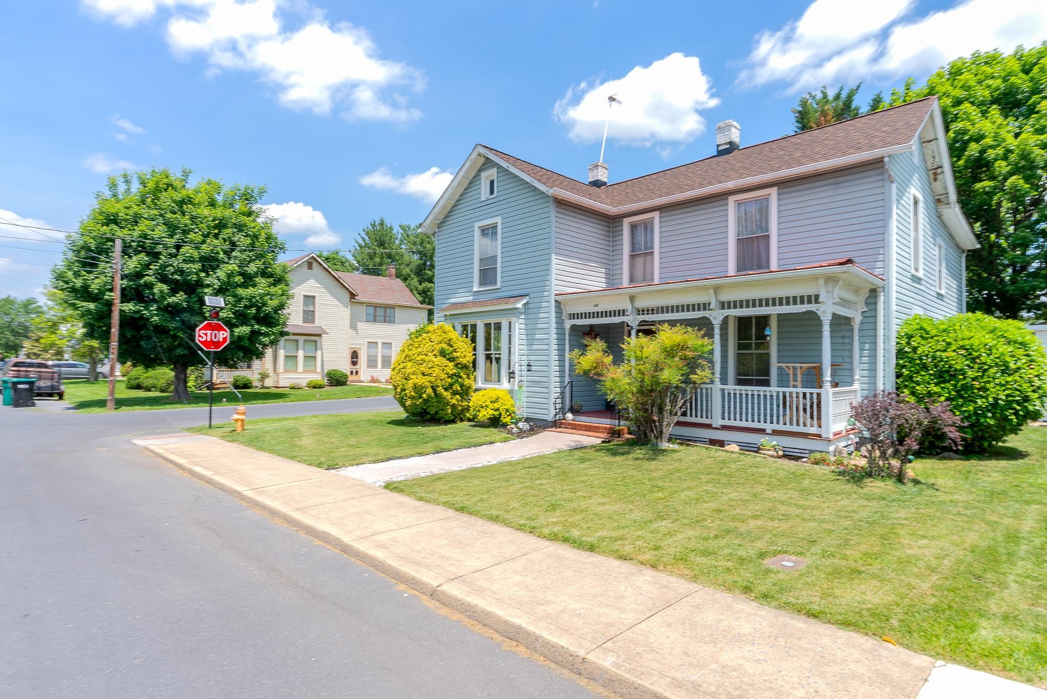 300 BROAD ST, BRIDGEWATER, Virginia 22812, 3 Bedrooms Bedrooms, ,1 BathroomBathrooms,Residential,300 BROAD ST,678121 MLS # 678121 300 BROAD ST, BRIDGEWATER, Virginia 22812, 3 Bedrooms Bedrooms, ,1 BathroomBathrooms,Residential,300 BROAD ST,678121 MLS # 678121