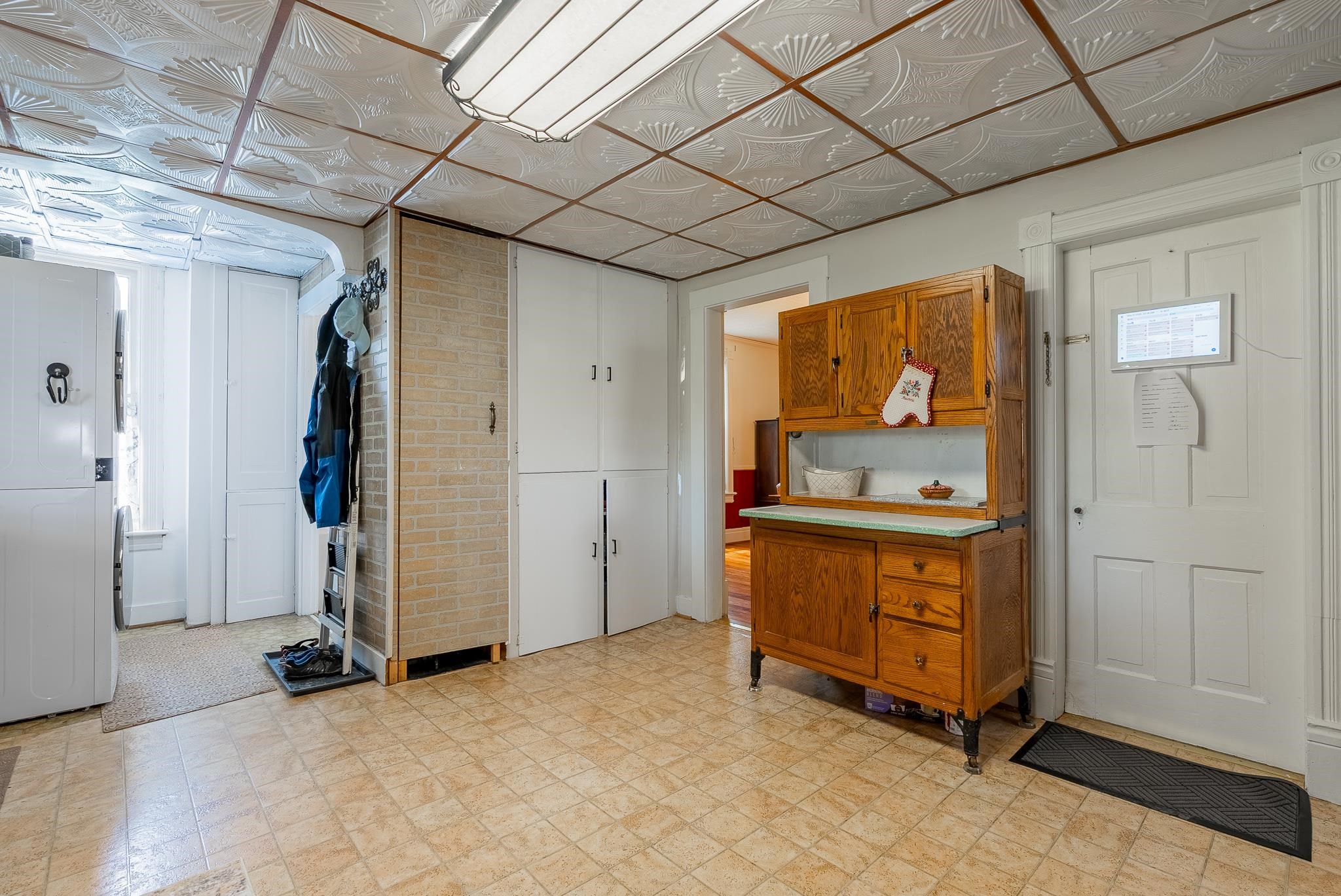 300 BROAD ST, BRIDGEWATER, Virginia 22812, 3 Bedrooms Bedrooms, ,1 BathroomBathrooms,Residential,300 BROAD ST,678121 MLS # 678121 300 BROAD ST, BRIDGEWATER, Virginia 22812, 3 Bedrooms Bedrooms, ,1 BathroomBathrooms,Residential,300 BROAD ST,678121 MLS # 678121