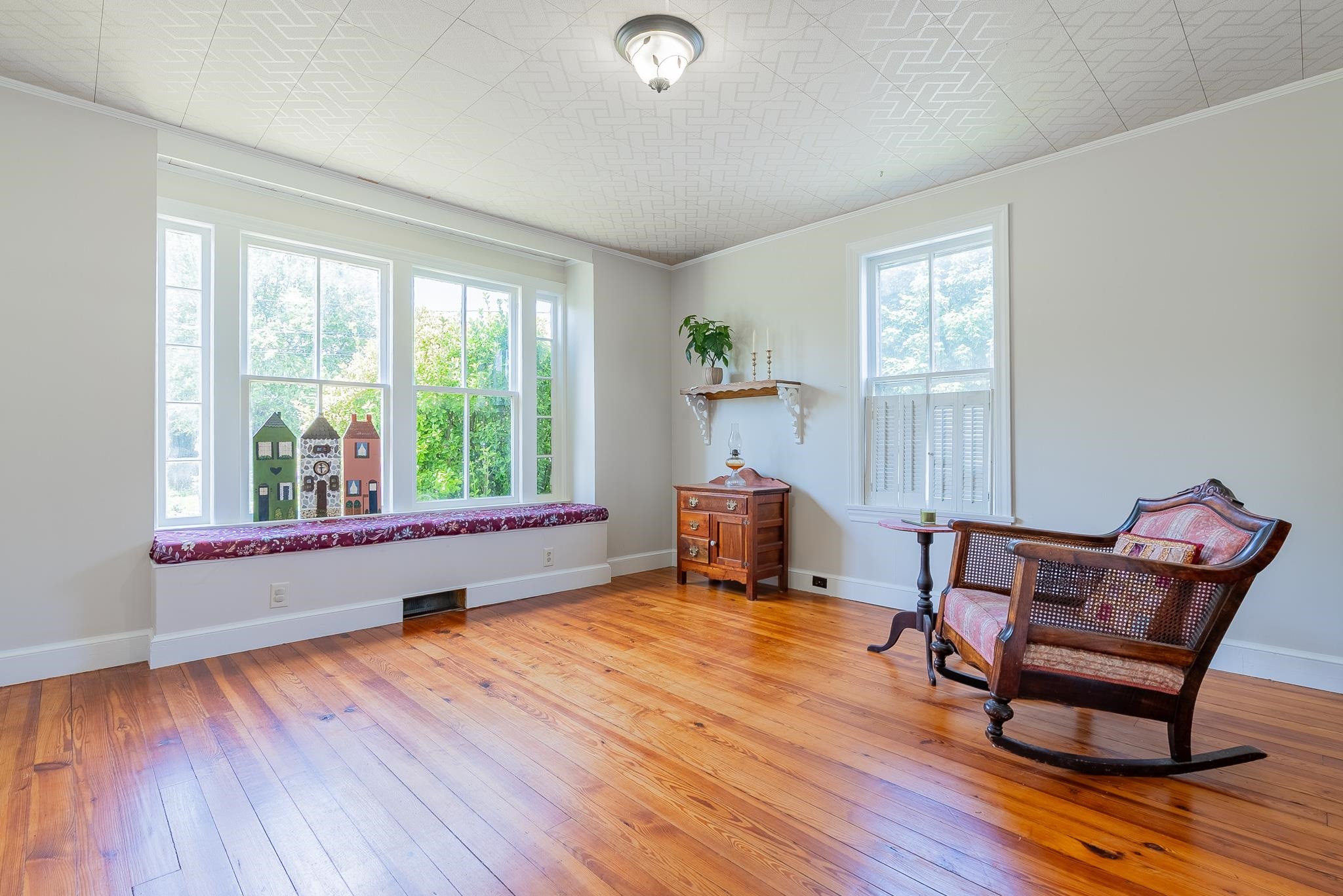 300 BROAD ST, BRIDGEWATER, Virginia 22812, 3 Bedrooms Bedrooms, ,1 BathroomBathrooms,Residential,300 BROAD ST,678121 MLS # 678121 300 BROAD ST, BRIDGEWATER, Virginia 22812, 3 Bedrooms Bedrooms, ,1 BathroomBathrooms,Residential,300 BROAD ST,678121 MLS # 678121