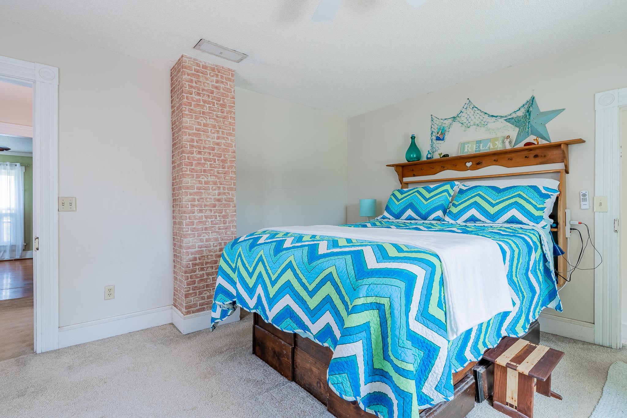 300 BROAD ST, BRIDGEWATER, Virginia 22812, 3 Bedrooms Bedrooms, ,1 BathroomBathrooms,Residential,300 BROAD ST,678121 MLS # 678121 300 BROAD ST, BRIDGEWATER, Virginia 22812, 3 Bedrooms Bedrooms, ,1 BathroomBathrooms,Residential,300 BROAD ST,678121 MLS # 678121