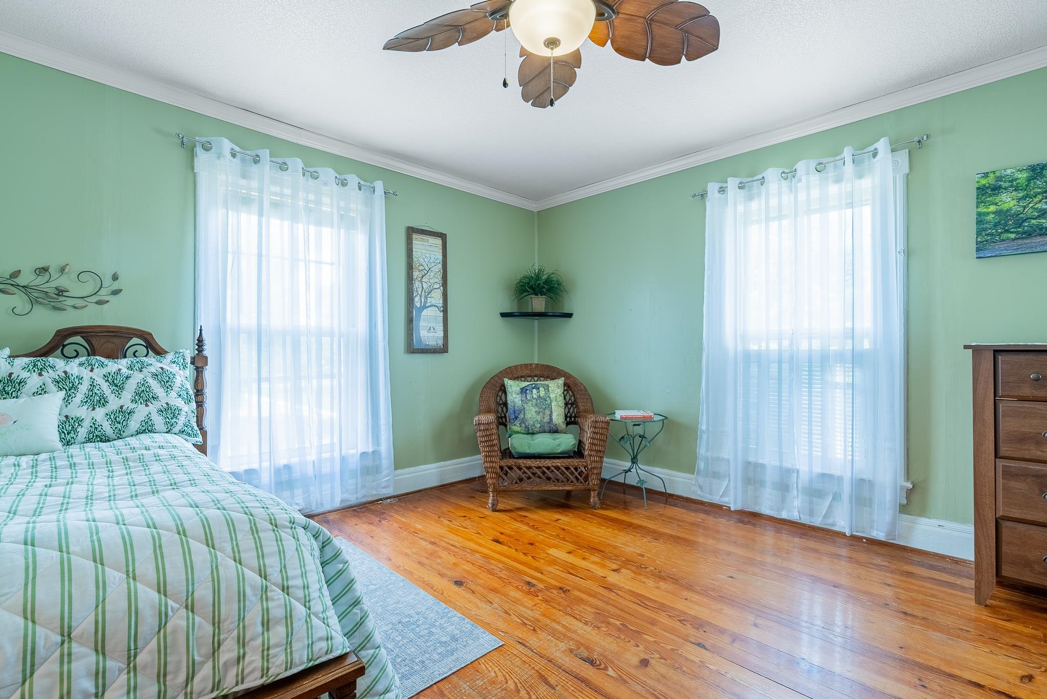 300 BROAD ST, BRIDGEWATER, Virginia 22812, 3 Bedrooms Bedrooms, ,1 BathroomBathrooms,Residential,300 BROAD ST,678121 MLS # 678121 300 BROAD ST, BRIDGEWATER, Virginia 22812, 3 Bedrooms Bedrooms, ,1 BathroomBathrooms,Residential,300 BROAD ST,678121 MLS # 678121