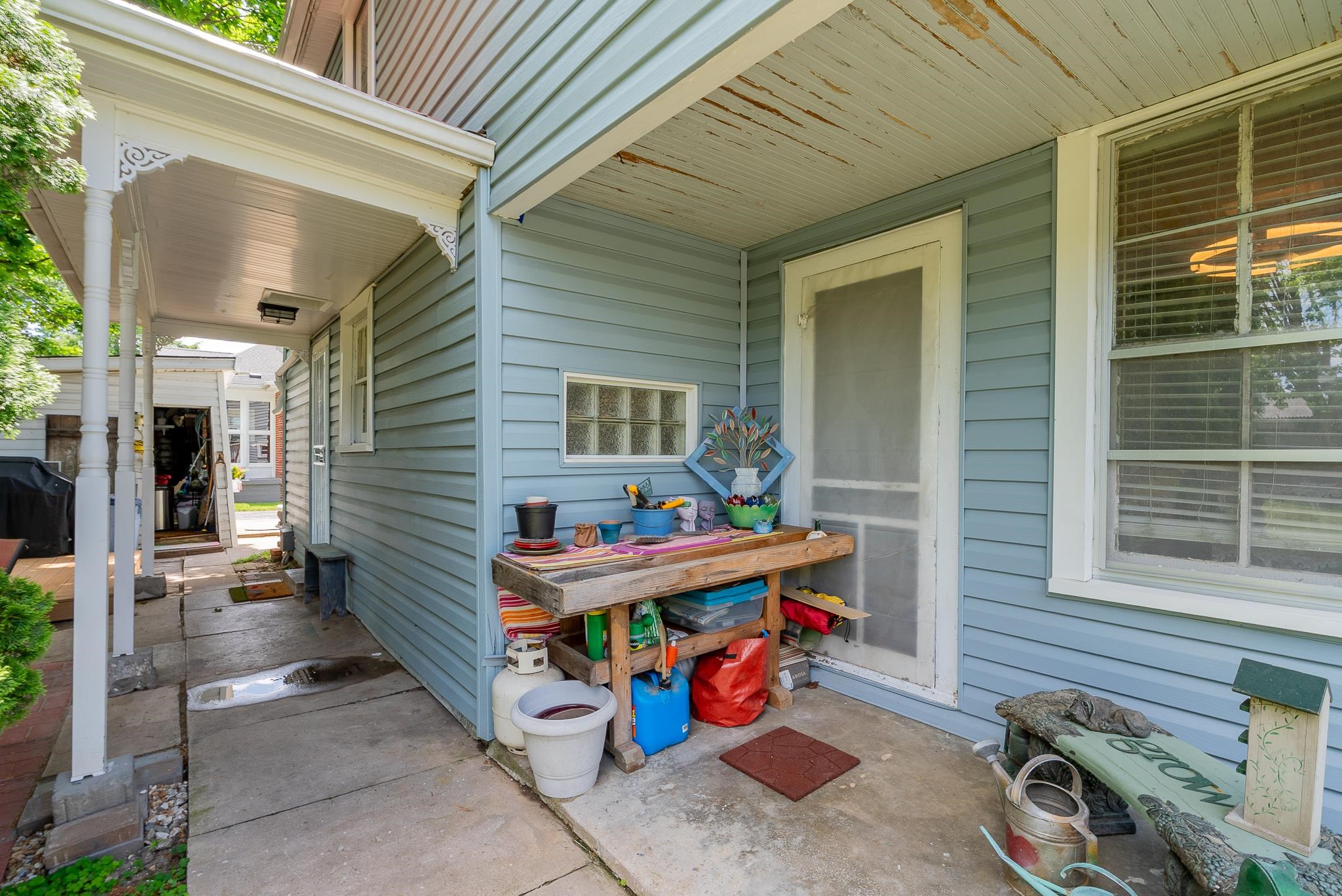 300 BROAD ST, BRIDGEWATER, Virginia 22812, 3 Bedrooms Bedrooms, ,1 BathroomBathrooms,Residential,300 BROAD ST,678121 MLS # 678121 300 BROAD ST, BRIDGEWATER, Virginia 22812, 3 Bedrooms Bedrooms, ,1 BathroomBathrooms,Residential,300 BROAD ST,678121 MLS # 678121