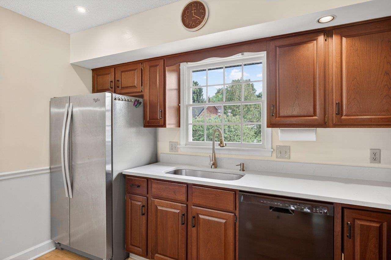 3235 PIN OAK DR, ROCKINGHAM, Virginia 22801, 3 Bedrooms Bedrooms, ,2 BathroomsBathrooms,Residential,3235 PIN OAK DR,678175 MLS # 678175 3235 PIN OAK DR, ROCKINGHAM, Virginia 22801, 3 Bedrooms Bedrooms, ,2 BathroomsBathrooms,Residential,3235 PIN OAK DR,678175 MLS # 678175