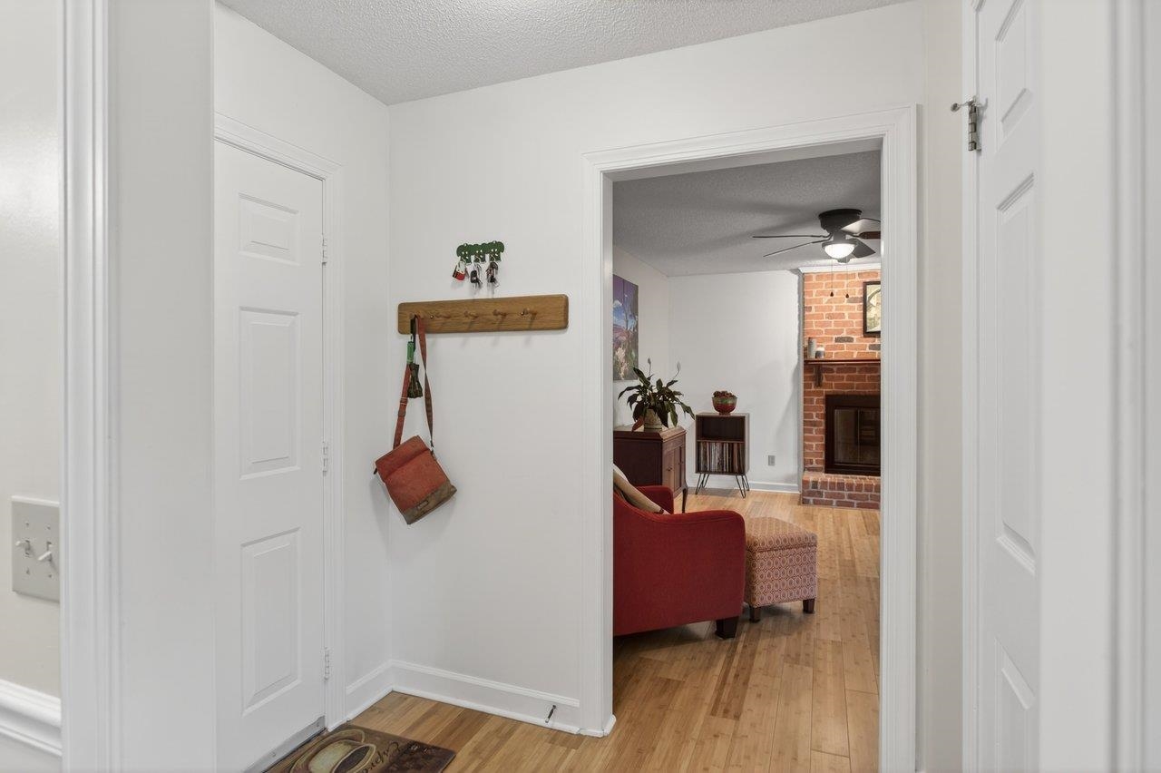 3235 PIN OAK DR, ROCKINGHAM, Virginia 22801, 3 Bedrooms Bedrooms, ,2 BathroomsBathrooms,Residential,3235 PIN OAK DR,678175 MLS # 678175 3235 PIN OAK DR, ROCKINGHAM, Virginia 22801, 3 Bedrooms Bedrooms, ,2 BathroomsBathrooms,Residential,3235 PIN OAK DR,678175 MLS # 678175