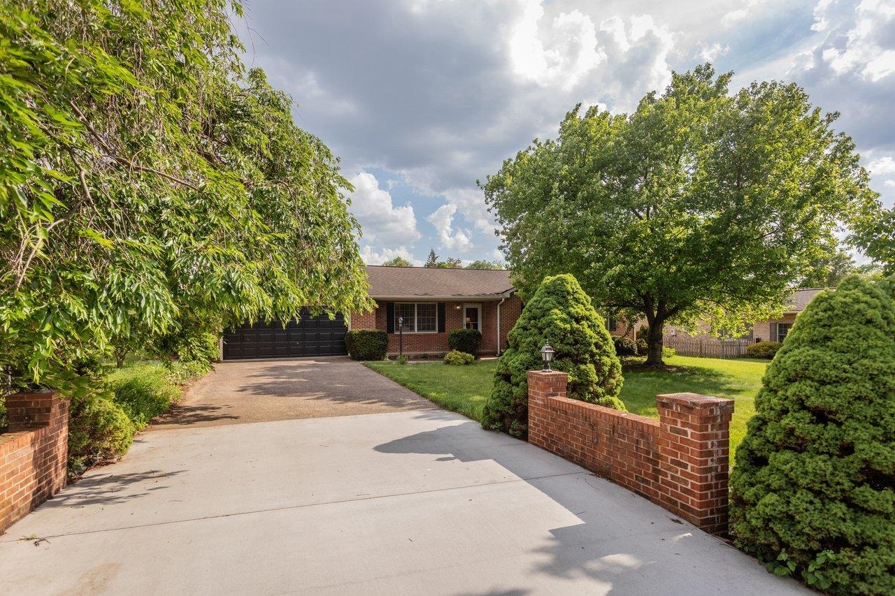 3235 PIN OAK DR, ROCKINGHAM, Virginia 22801, 3 Bedrooms Bedrooms, ,2 BathroomsBathrooms,Residential,3235 PIN OAK DR,678175 MLS # 678175 3235 PIN OAK DR, ROCKINGHAM, Virginia 22801, 3 Bedrooms Bedrooms, ,2 BathroomsBathrooms,Residential,3235 PIN OAK DR,678175 MLS # 678175