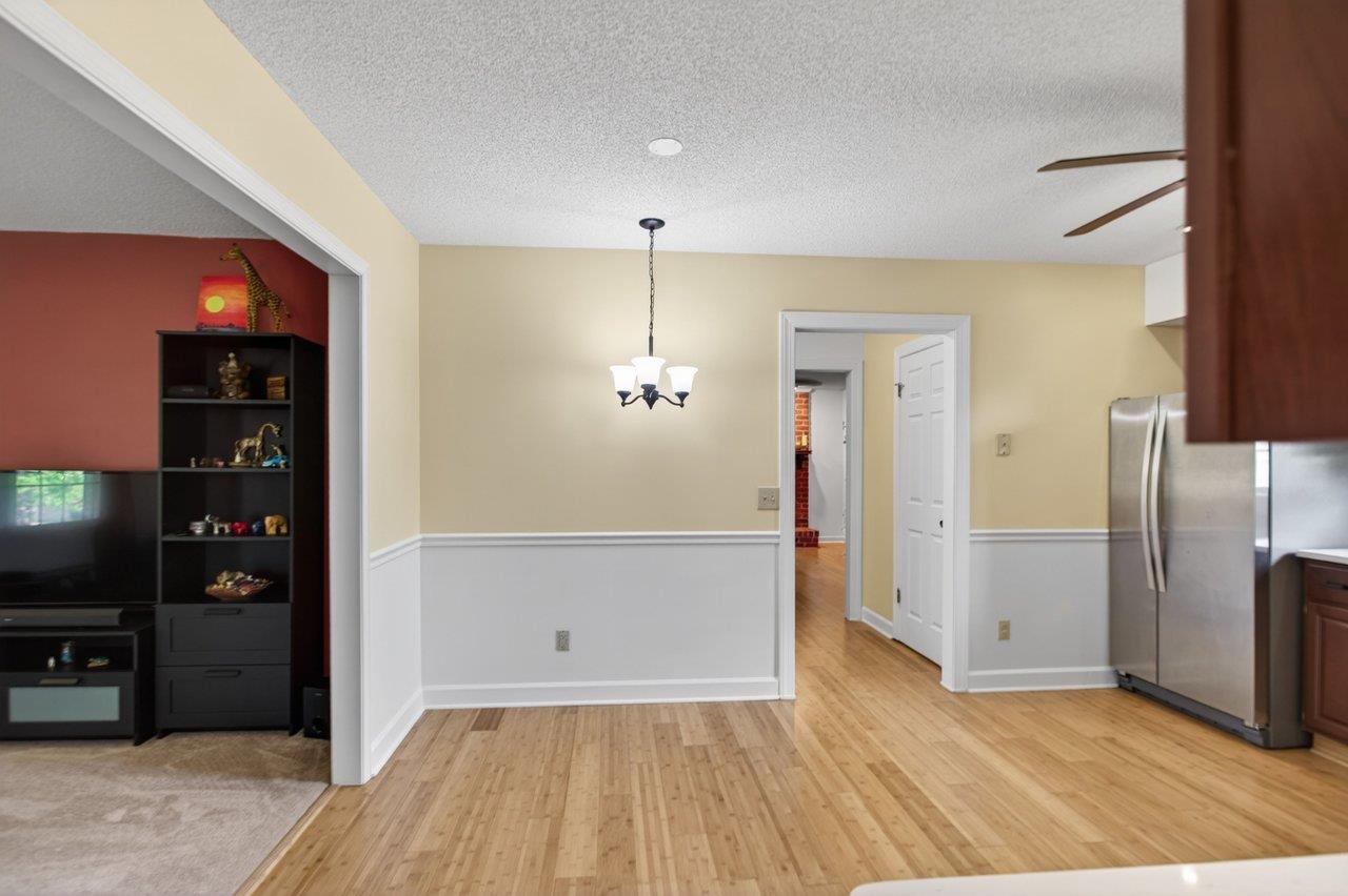 3235 PIN OAK DR, ROCKINGHAM, Virginia 22801, 3 Bedrooms Bedrooms, ,2 BathroomsBathrooms,Residential,3235 PIN OAK DR,678175 MLS # 678175 3235 PIN OAK DR, ROCKINGHAM, Virginia 22801, 3 Bedrooms Bedrooms, ,2 BathroomsBathrooms,Residential,3235 PIN OAK DR,678175 MLS # 678175