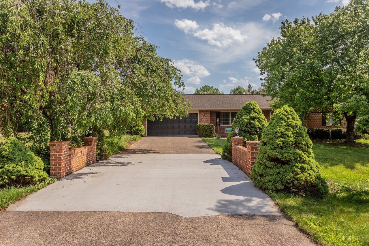 3235 PIN OAK DR, ROCKINGHAM, Virginia 22801, 3 Bedrooms Bedrooms, ,2 BathroomsBathrooms,Residential,3235 PIN OAK DR,678175 MLS # 678175 3235 PIN OAK DR, ROCKINGHAM, Virginia 22801, 3 Bedrooms Bedrooms, ,2 BathroomsBathrooms,Residential,3235 PIN OAK DR,678175 MLS # 678175