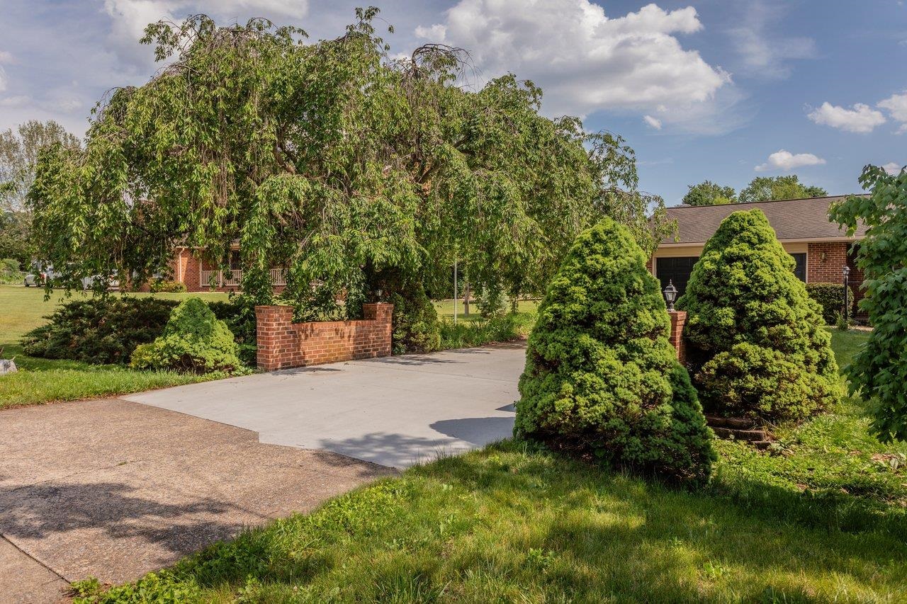 3235 PIN OAK DR, ROCKINGHAM, Virginia 22801, 3 Bedrooms Bedrooms, ,2 BathroomsBathrooms,Residential,3235 PIN OAK DR,678175 MLS # 678175 3235 PIN OAK DR, ROCKINGHAM, Virginia 22801, 3 Bedrooms Bedrooms, ,2 BathroomsBathrooms,Residential,3235 PIN OAK DR,678175 MLS # 678175