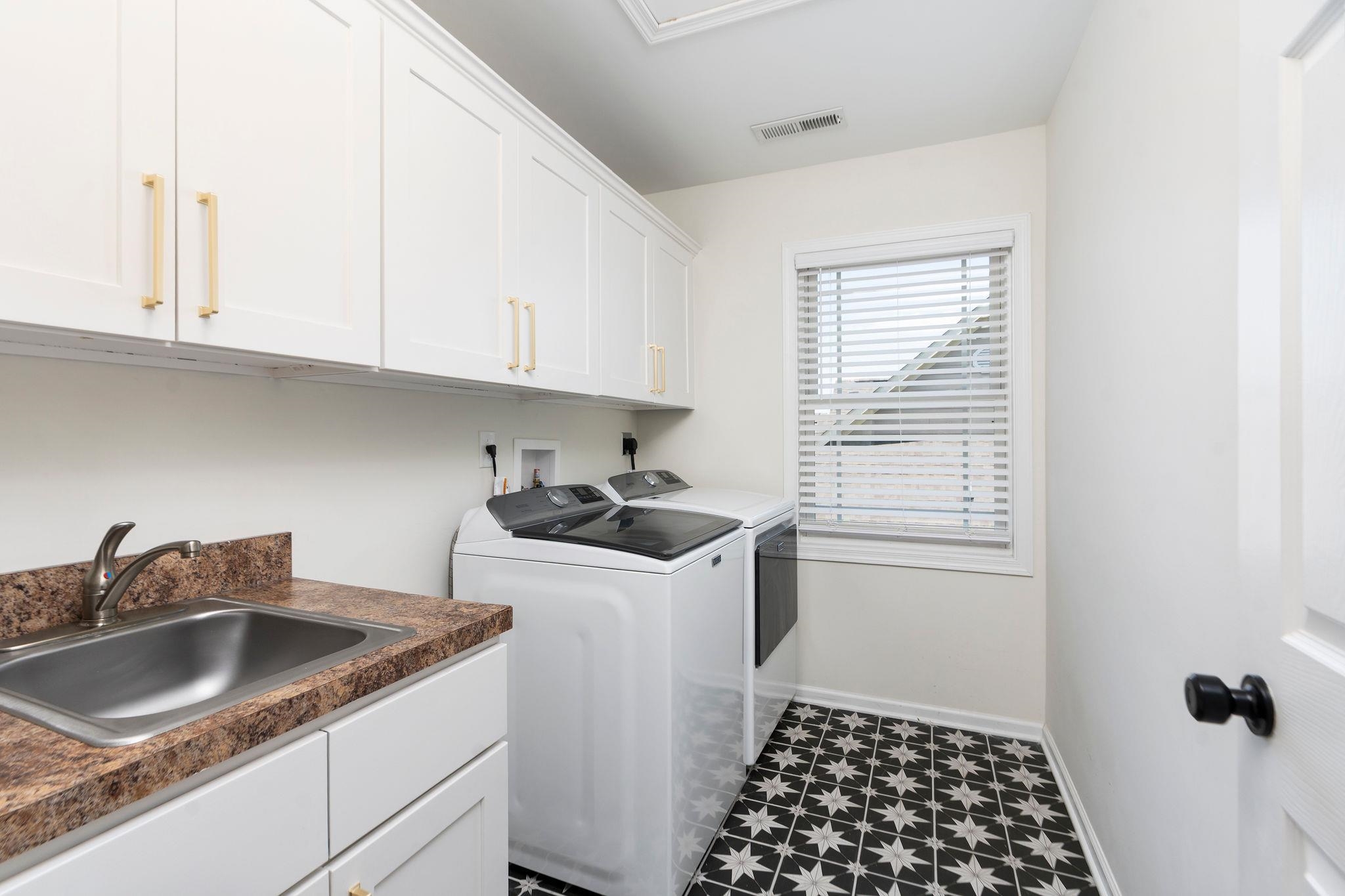 30 S WINDSONG CT, FISHERSVILLE, Virginia 22939, 4 Bedrooms Bedrooms, ,2 BathroomsBathrooms,Residential,30 S WINDSONG CT,678260 MLS # 678260 30 S WINDSONG CT, FISHERSVILLE, Virginia 22939, 4 Bedrooms Bedrooms, ,2 BathroomsBathrooms,Residential,30 S WINDSONG CT,678260 MLS # 678260