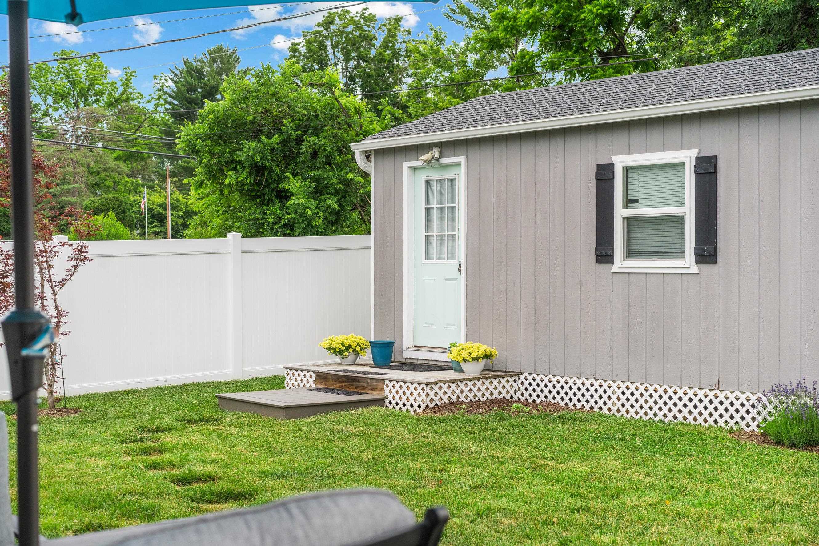 1334 KEESLING AVE, WAYNESBORO, Virginia 22980, 3 Bedrooms Bedrooms, ,2 BathroomsBathrooms,Residential,1334 Keesling Ave.,1334 KEESLING AVE,678305 MLS # 678305