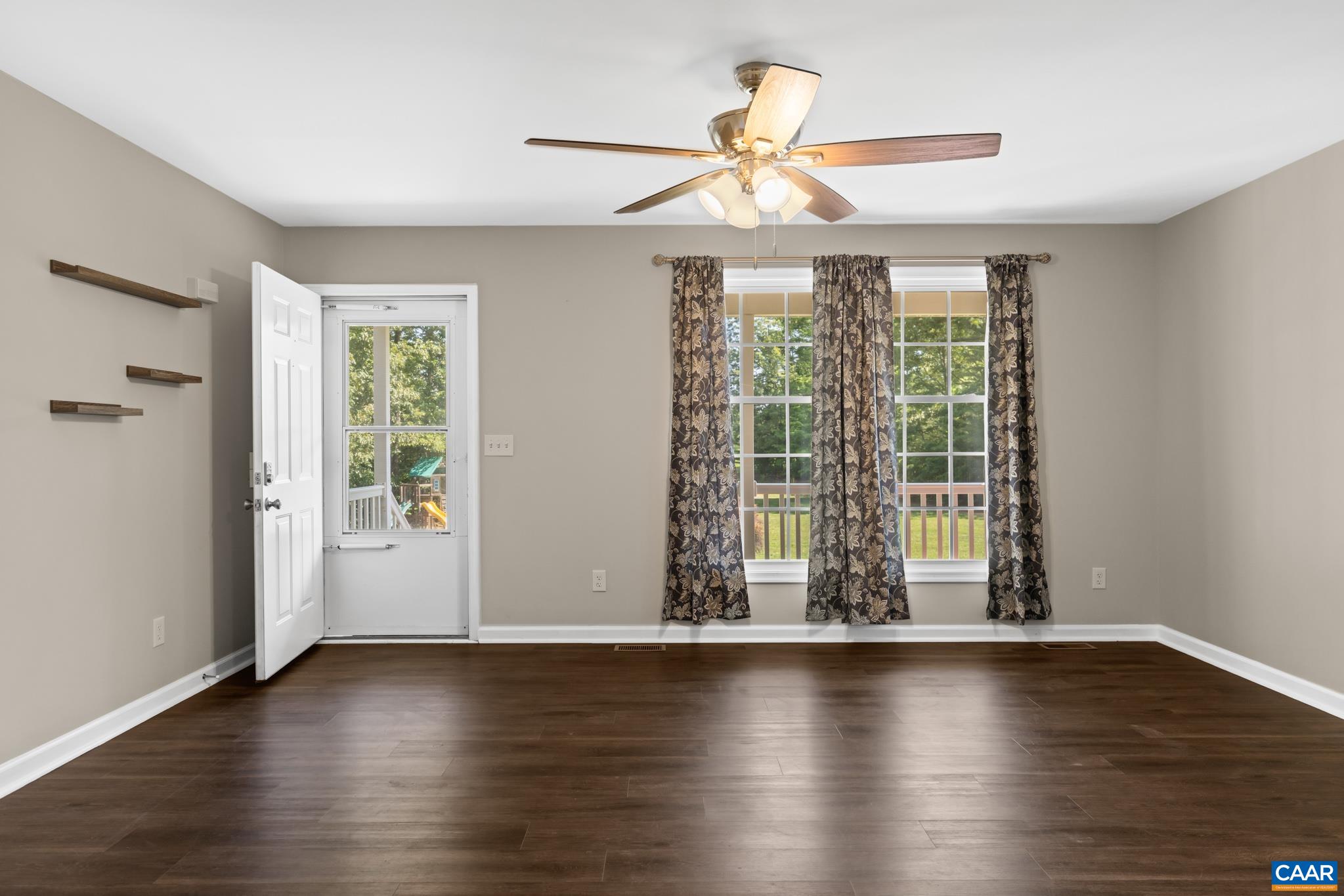 115 WINDSOR PL, BUCKINGHAM, Virginia 23921, 3 Bedrooms Bedrooms, ,2 BathroomsBathrooms,Residential,115 WINDSOR PL,678315 MLS # 678315