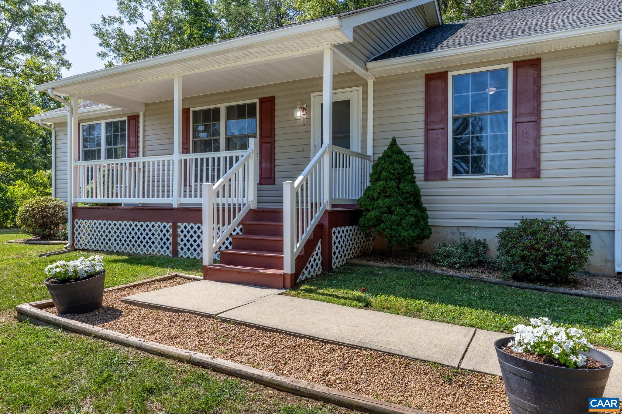 115 WINDSOR PL, BUCKINGHAM, Virginia 23921, 3 Bedrooms Bedrooms, ,2 BathroomsBathrooms,Residential,115 WINDSOR PL,678315 MLS # 678315