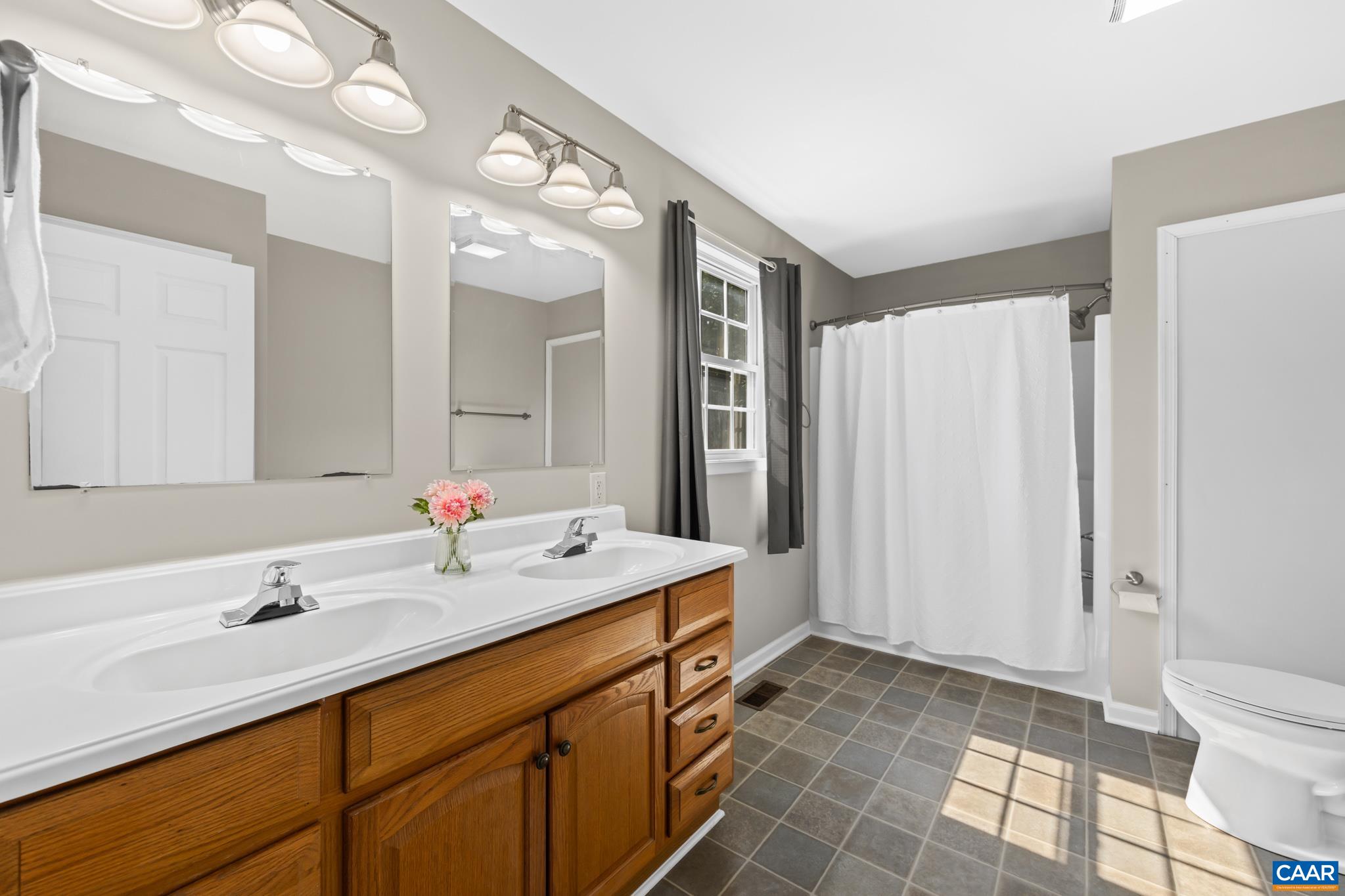 115 WINDSOR PL, BUCKINGHAM, Virginia 23921, 3 Bedrooms Bedrooms, ,2 BathroomsBathrooms,Residential,115 WINDSOR PL,678315 MLS # 678315