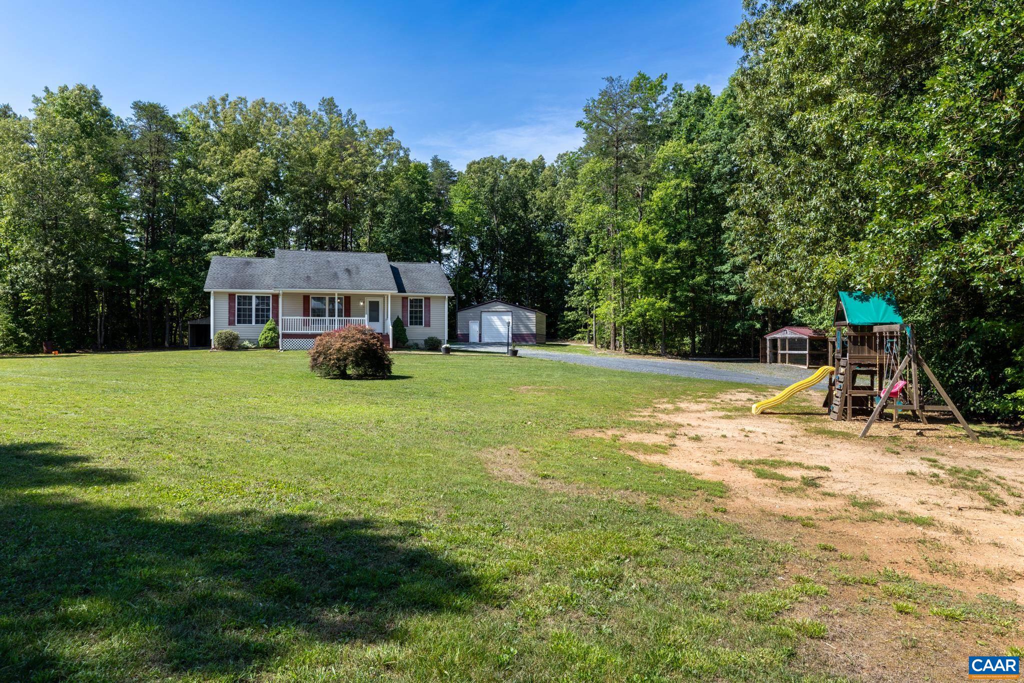 115 WINDSOR PL, BUCKINGHAM, Virginia 23921, 3 Bedrooms Bedrooms, ,2 BathroomsBathrooms,Residential,115 WINDSOR PL,678315 MLS # 678315