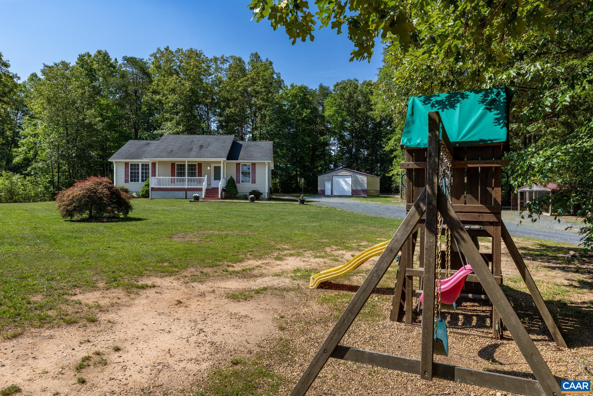 115 WINDSOR PL, BUCKINGHAM, Virginia 23921, 3 Bedrooms Bedrooms, ,2 BathroomsBathrooms,Residential,115 WINDSOR PL,678315 MLS # 678315