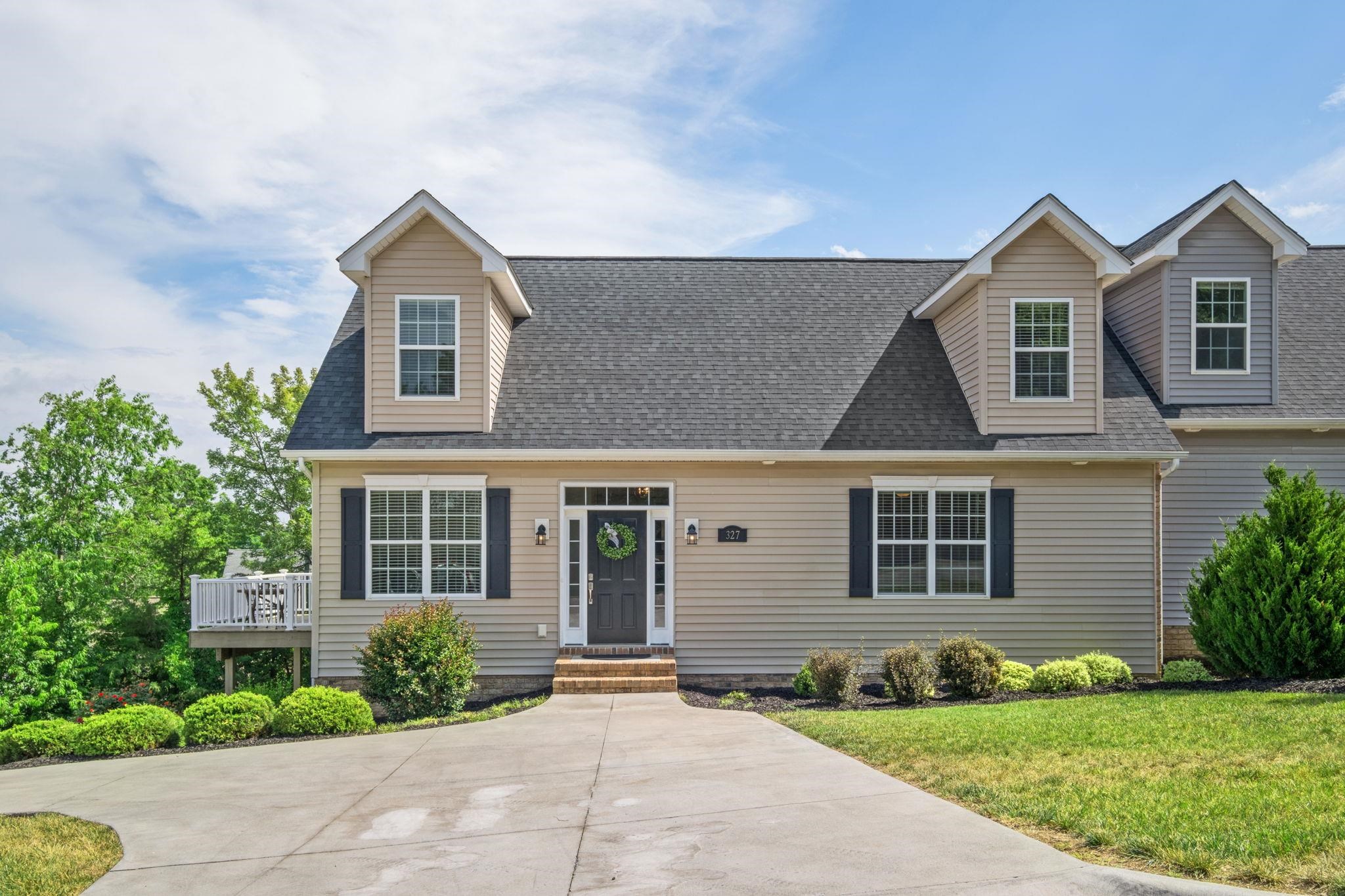 327 BLUE STONE HILLS DR, HARRISONBURG, Virginia 22801, 4 Bedrooms Bedrooms, ,4 BathroomsBathrooms,Residential,327 BLUE STONE HILLS DR,678316 MLS # 678316