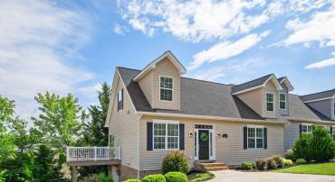 327 BLUE STONE HILLS DR, HARRISONBURG, Virginia 22801, 4 Bedrooms Bedrooms, ,4 BathroomsBathrooms,Residential,327 BLUE STONE HILLS DR,678316 MLS # 678316