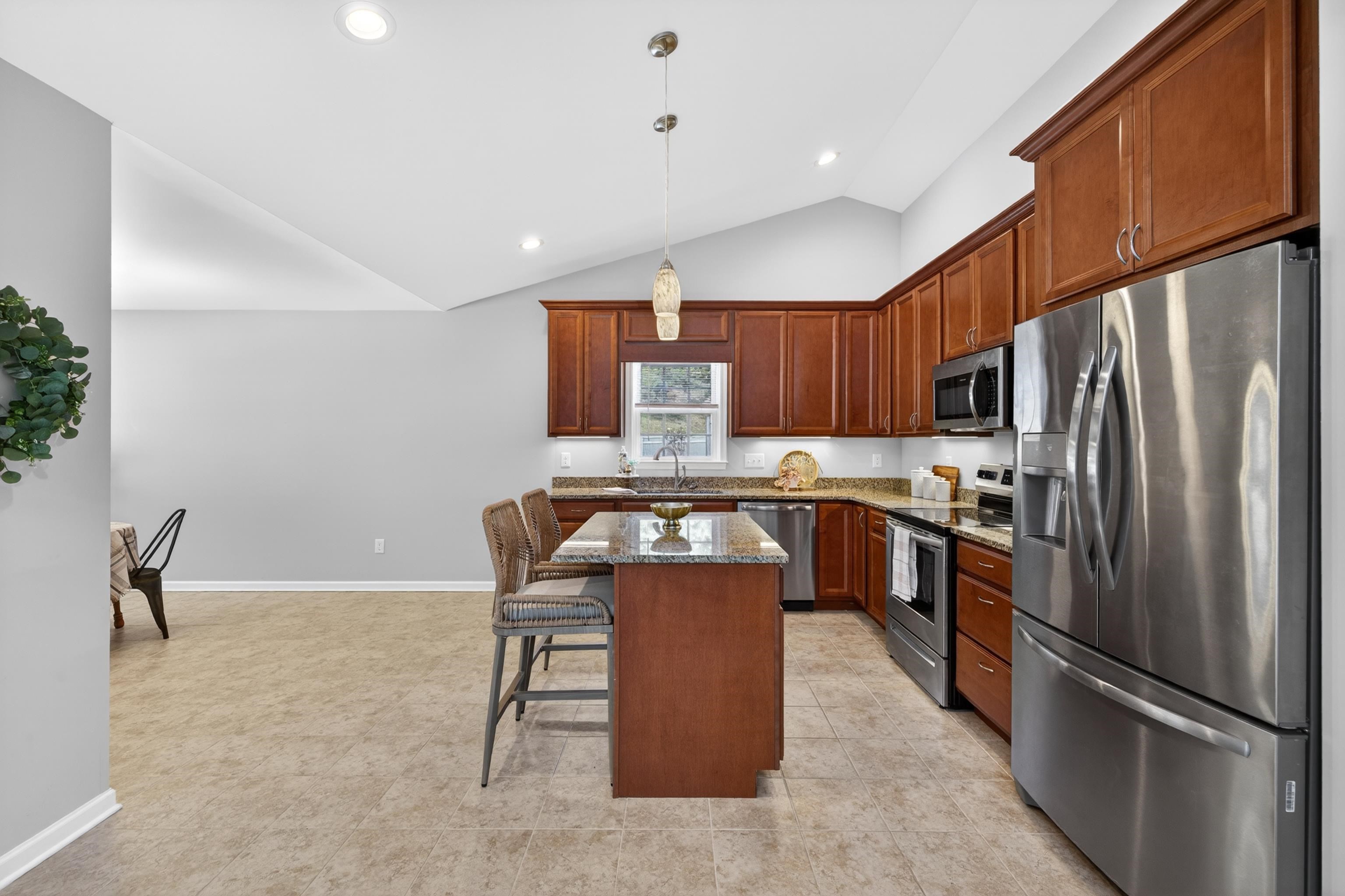 26 OAK VIEW DR, STAUNTON, Virginia 24401, 3 Bedrooms Bedrooms, ,2 BathroomsBathrooms,Residential,26 OAK VIEW DR,678318 MLS # 678318