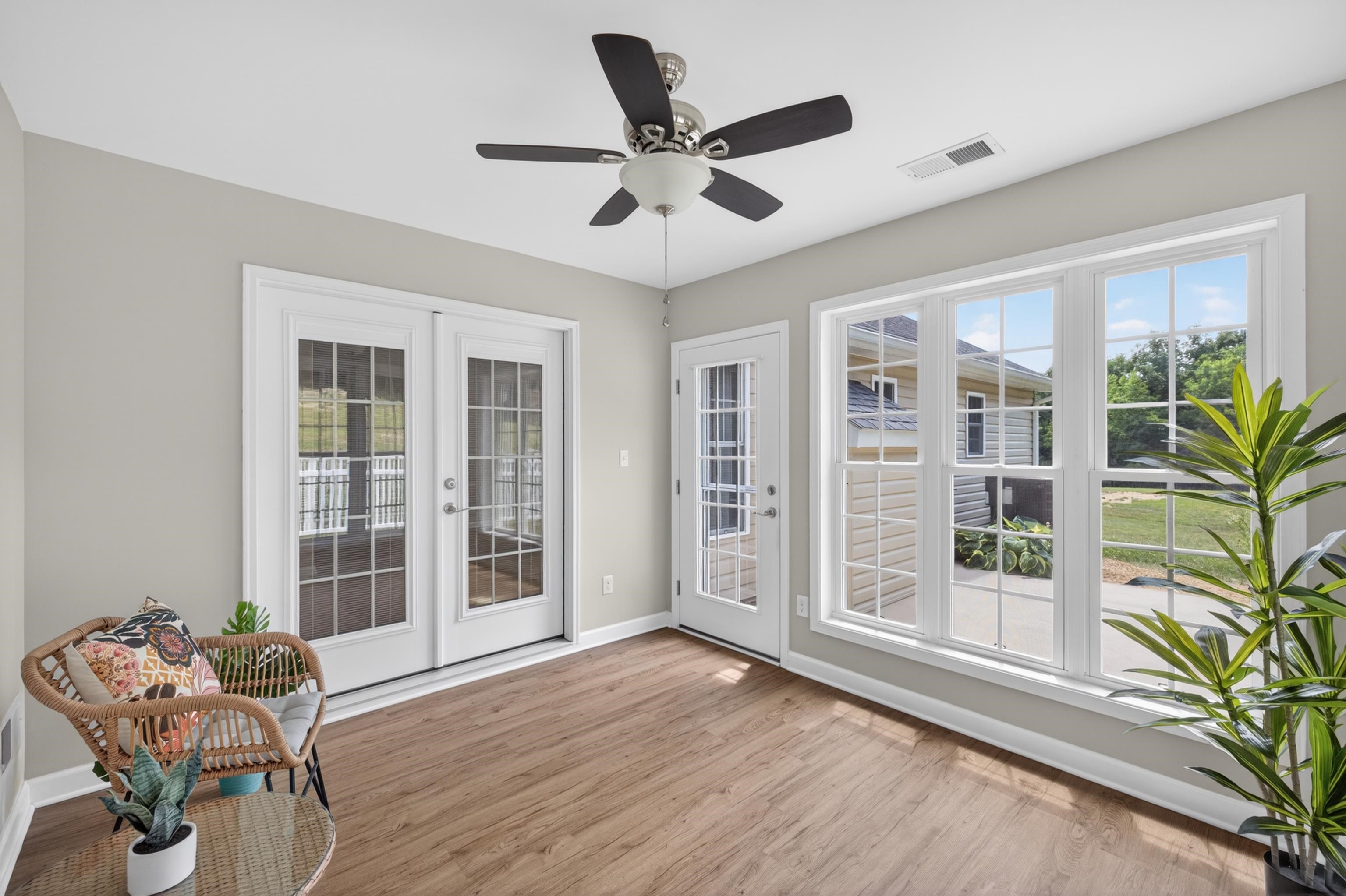 26 OAK VIEW DR, STAUNTON, Virginia 24401, 3 Bedrooms Bedrooms, ,2 BathroomsBathrooms,Residential,26 OAK VIEW DR,678318 MLS # 678318