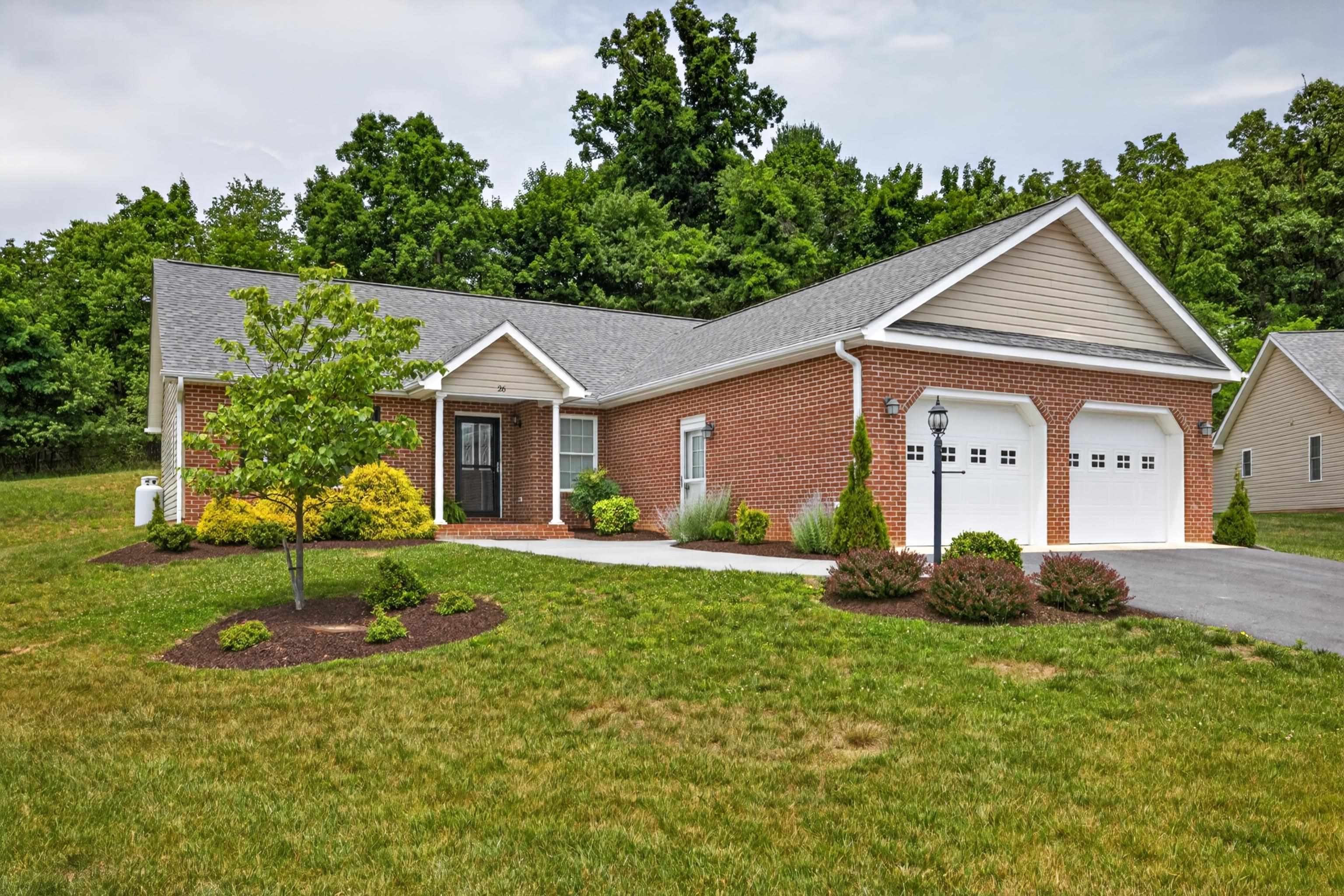 26 OAK VIEW DR, STAUNTON, Virginia 24401, 3 Bedrooms Bedrooms, ,2 BathroomsBathrooms,Residential,26 OAK VIEW DR,678318 MLS # 678318
