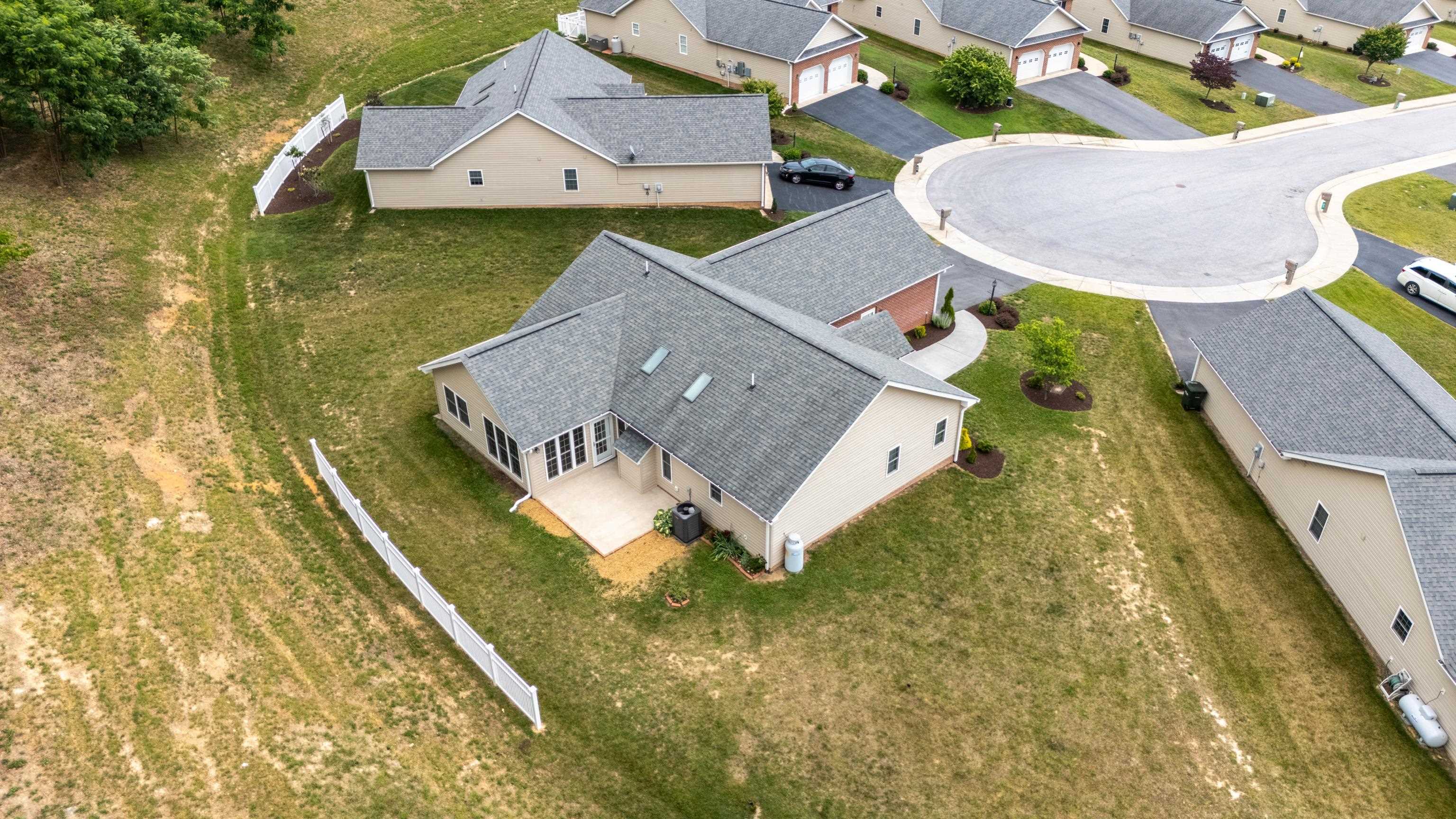 26 OAK VIEW DR, STAUNTON, Virginia 24401, 3 Bedrooms Bedrooms, ,2 BathroomsBathrooms,Residential,26 OAK VIEW DR,678318 MLS # 678318