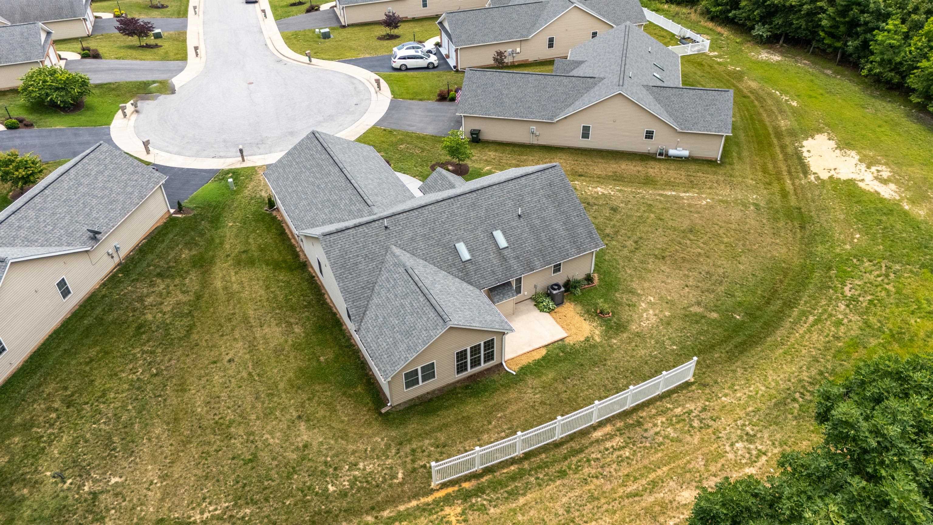 26 OAK VIEW DR, STAUNTON, Virginia 24401, 3 Bedrooms Bedrooms, ,2 BathroomsBathrooms,Residential,26 OAK VIEW DR,678318 MLS # 678318