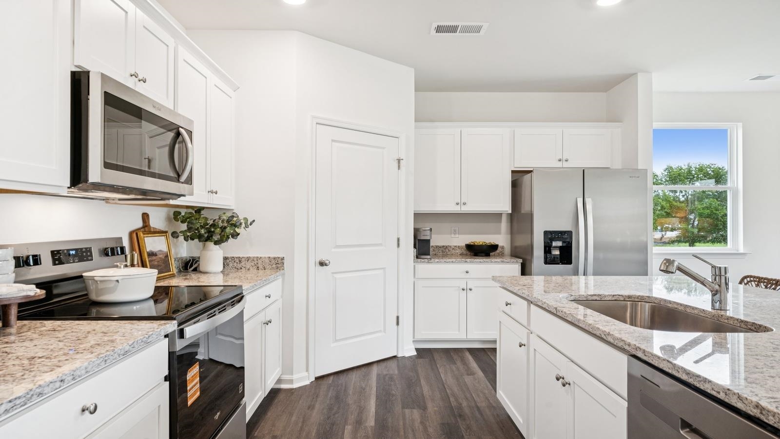 259 HEATHER LN, STAUNTON, Virginia 24401, 4 Bedrooms Bedrooms, ,2 BathroomsBathrooms,Residential,259 HEATHER LN,678320 MLS # 678320 259 HEATHER LN, STAUNTON, Virginia 24401, 4 Bedrooms Bedrooms, ,2 BathroomsBathrooms,Residential,259 HEATHER LN,678320 MLS # 678320