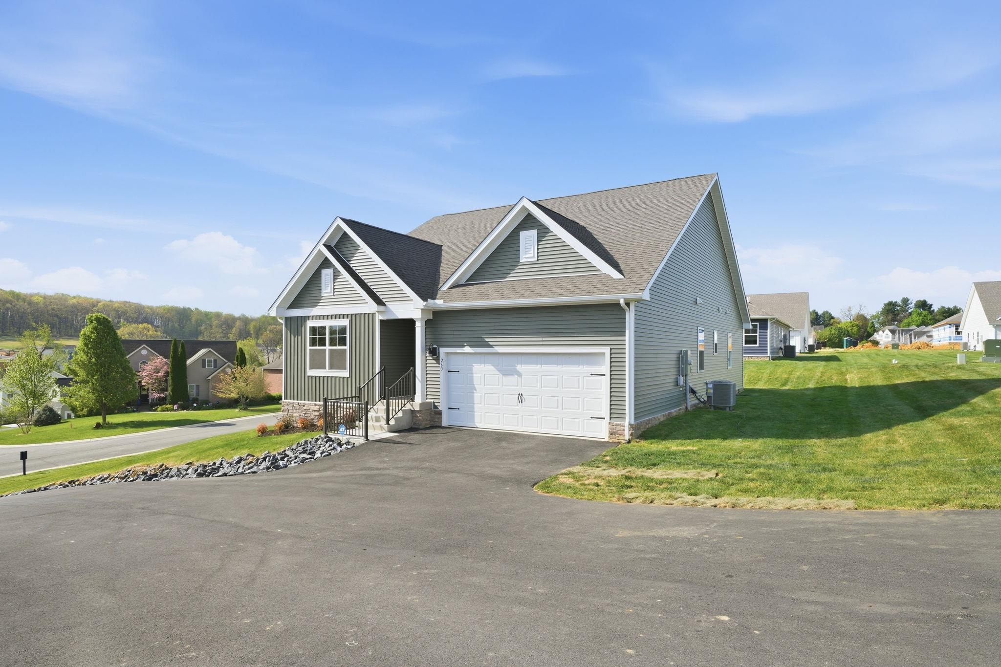 263 HEATHER LN, STAUNTON, Virginia 24401, 4 Bedrooms Bedrooms, ,2 BathroomsBathrooms,Residential,263 HEATHER LN,678325 MLS # 678325 263 HEATHER LN, STAUNTON, Virginia 24401, 4 Bedrooms Bedrooms, ,2 BathroomsBathrooms,Residential,263 HEATHER LN,678325 MLS # 678325