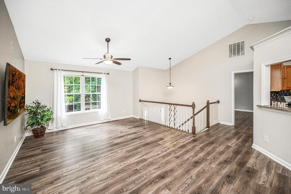 305 BIRDIE RD, LOCUST GROVE, Virginia 22508, 4 Bedrooms Bedrooms, ,3 BathroomsBathrooms,Residential,305 BIRDIE RD,VAOR2013924 MLS # VAOR2013924 305 BIRDIE RD, LOCUST GROVE, Virginia 22508, 4 Bedrooms Bedrooms, ,3 BathroomsBathrooms,Residential,305 BIRDIE RD,VAOR2013924 MLS # VAOR2013924