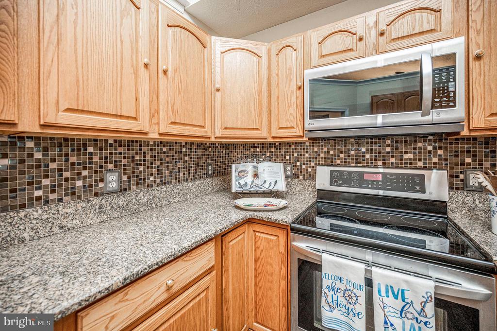 305 BIRDIE RD, LOCUST GROVE, Virginia 22508, 4 Bedrooms Bedrooms, ,3 BathroomsBathrooms,Residential,305 BIRDIE RD,VAOR2013924 MLS # VAOR2013924 305 BIRDIE RD, LOCUST GROVE, Virginia 22508, 4 Bedrooms Bedrooms, ,3 BathroomsBathrooms,Residential,305 BIRDIE RD,VAOR2013924 MLS # VAOR2013924