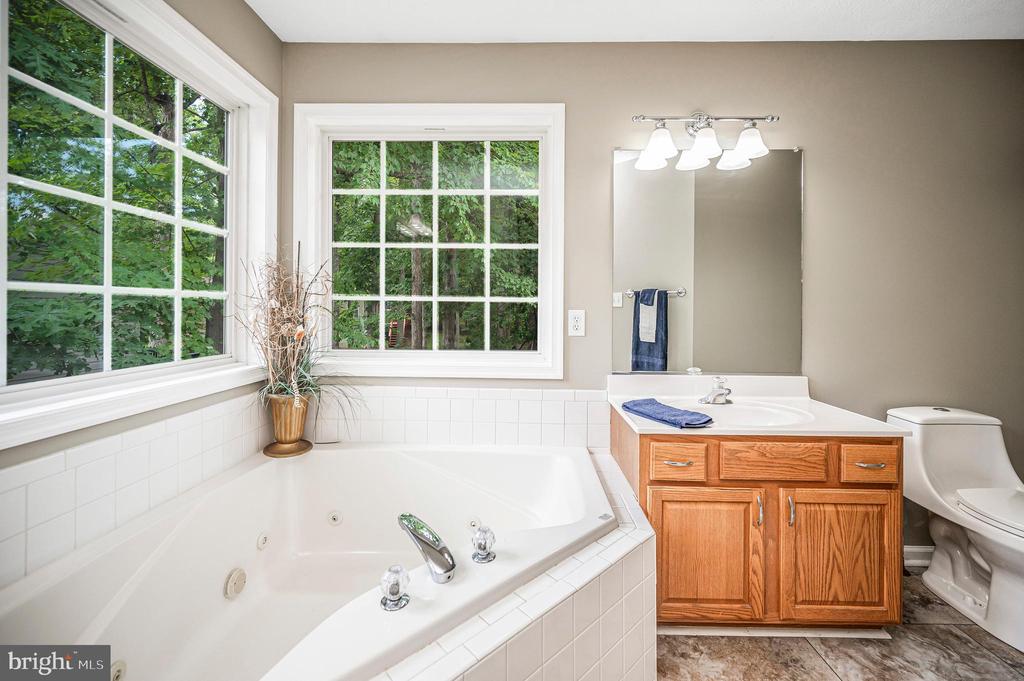 305 BIRDIE RD, LOCUST GROVE, Virginia 22508, 4 Bedrooms Bedrooms, ,3 BathroomsBathrooms,Residential,305 BIRDIE RD,VAOR2013924 MLS # VAOR2013924 305 BIRDIE RD, LOCUST GROVE, Virginia 22508, 4 Bedrooms Bedrooms, ,3 BathroomsBathrooms,Residential,305 BIRDIE RD,VAOR2013924 MLS # VAOR2013924