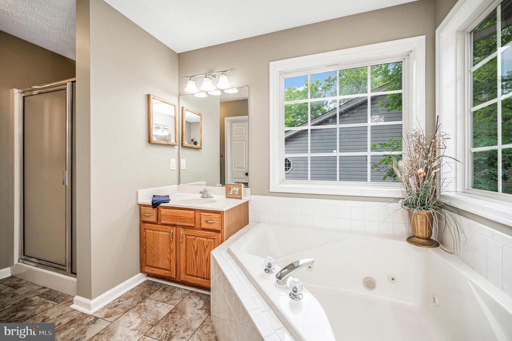 305 BIRDIE RD, LOCUST GROVE, Virginia 22508, 4 Bedrooms Bedrooms, ,3 BathroomsBathrooms,Residential,305 BIRDIE RD,VAOR2013924 MLS # VAOR2013924 305 BIRDIE RD, LOCUST GROVE, Virginia 22508, 4 Bedrooms Bedrooms, ,3 BathroomsBathrooms,Residential,305 BIRDIE RD,VAOR2013924 MLS # VAOR2013924