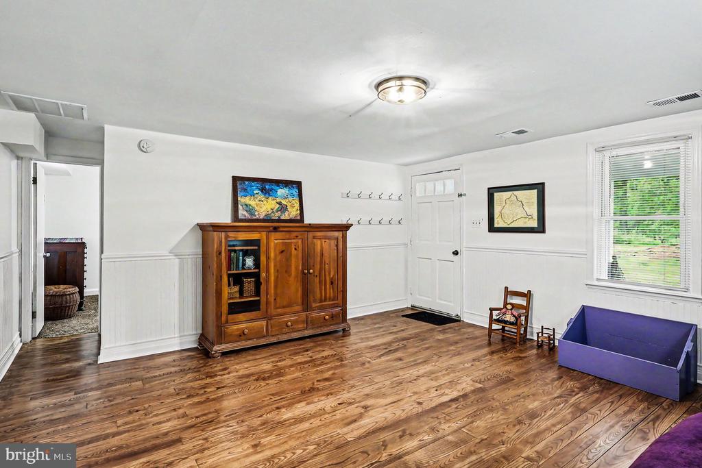 3085 INDIAN RUN RD, AMISSVILLE, Virginia 20106, 3 Bedrooms Bedrooms, ,2 BathroomsBathrooms,Residential,3085 INDIAN RUN RD,VACU2013662 MLS # VACU2013662 3085 INDIAN RUN RD, AMISSVILLE, Virginia 20106, 3 Bedrooms Bedrooms, ,2 BathroomsBathrooms,Residential,3085 INDIAN RUN RD,VACU2013662 MLS # VACU2013662