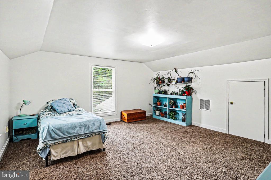 3085 INDIAN RUN RD, AMISSVILLE, Virginia 20106, 3 Bedrooms Bedrooms, ,2 BathroomsBathrooms,Residential,3085 INDIAN RUN RD,VACU2013662 MLS # VACU2013662 3085 INDIAN RUN RD, AMISSVILLE, Virginia 20106, 3 Bedrooms Bedrooms, ,2 BathroomsBathrooms,Residential,3085 INDIAN RUN RD,VACU2013662 MLS # VACU2013662