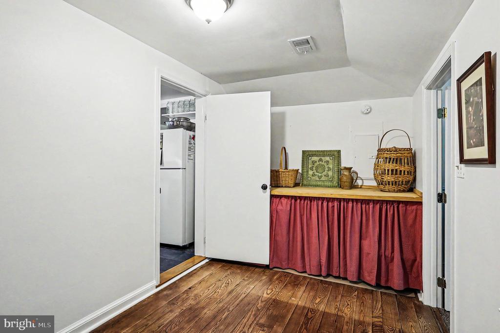3085 INDIAN RUN RD, AMISSVILLE, Virginia 20106, 3 Bedrooms Bedrooms, ,2 BathroomsBathrooms,Residential,3085 INDIAN RUN RD,VACU2013662 MLS # VACU2013662 3085 INDIAN RUN RD, AMISSVILLE, Virginia 20106, 3 Bedrooms Bedrooms, ,2 BathroomsBathrooms,Residential,3085 INDIAN RUN RD,VACU2013662 MLS # VACU2013662