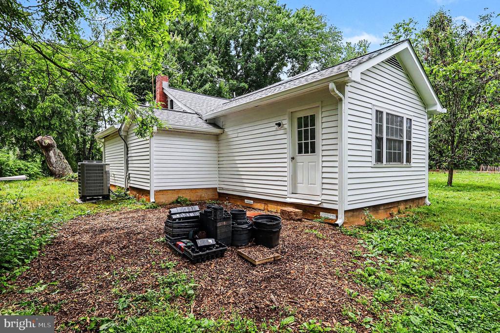 3085 INDIAN RUN RD, AMISSVILLE, Virginia 20106, 3 Bedrooms Bedrooms, ,2 BathroomsBathrooms,Residential,3085 INDIAN RUN RD,VACU2013662 MLS # VACU2013662 3085 INDIAN RUN RD, AMISSVILLE, Virginia 20106, 3 Bedrooms Bedrooms, ,2 BathroomsBathrooms,Residential,3085 INDIAN RUN RD,VACU2013662 MLS # VACU2013662