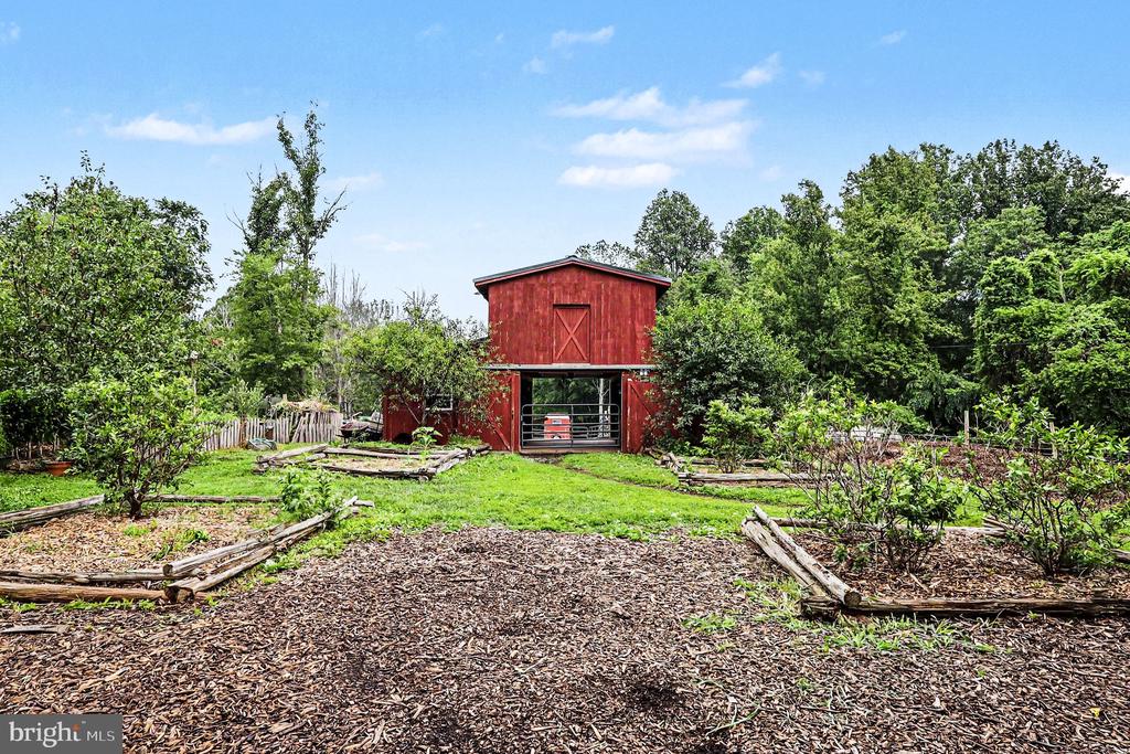 3085 INDIAN RUN RD, AMISSVILLE, Virginia 20106, 3 Bedrooms Bedrooms, ,2 BathroomsBathrooms,Residential,3085 INDIAN RUN RD,VACU2013662 MLS # VACU2013662 3085 INDIAN RUN RD, AMISSVILLE, Virginia 20106, 3 Bedrooms Bedrooms, ,2 BathroomsBathrooms,Residential,3085 INDIAN RUN RD,VACU2013662 MLS # VACU2013662